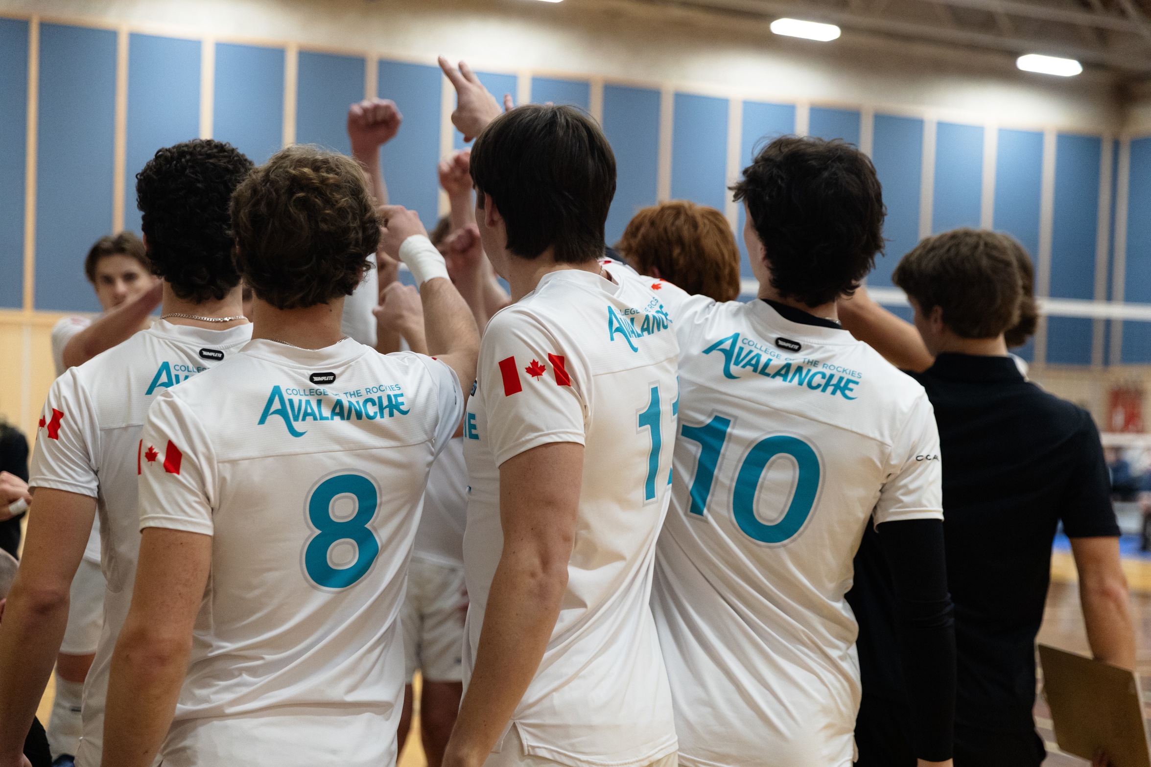 Weekly Avalanche Report: COTR Splits Weekend With VIU in High-Level PACWEST Clash